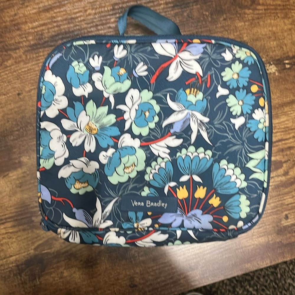 Vera Bradley, insulated lunchbag